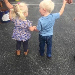 Meet your Posher, Debbie